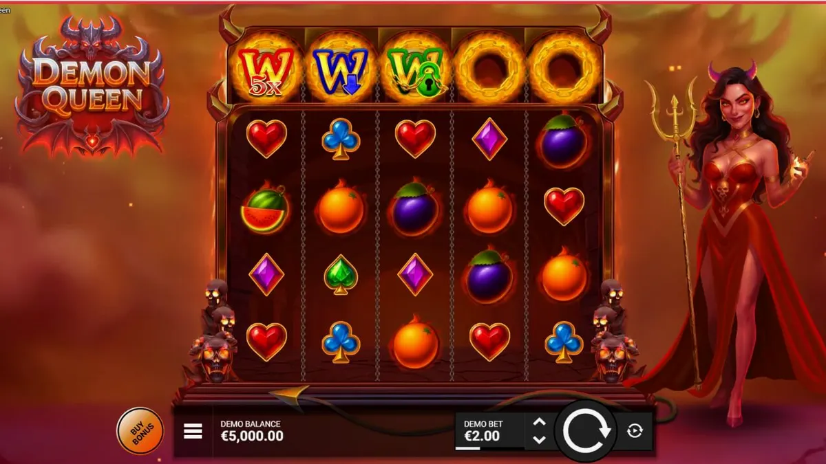 Pemandangan visual slot Demon Queen dengan suasana gothic dan api yang membara